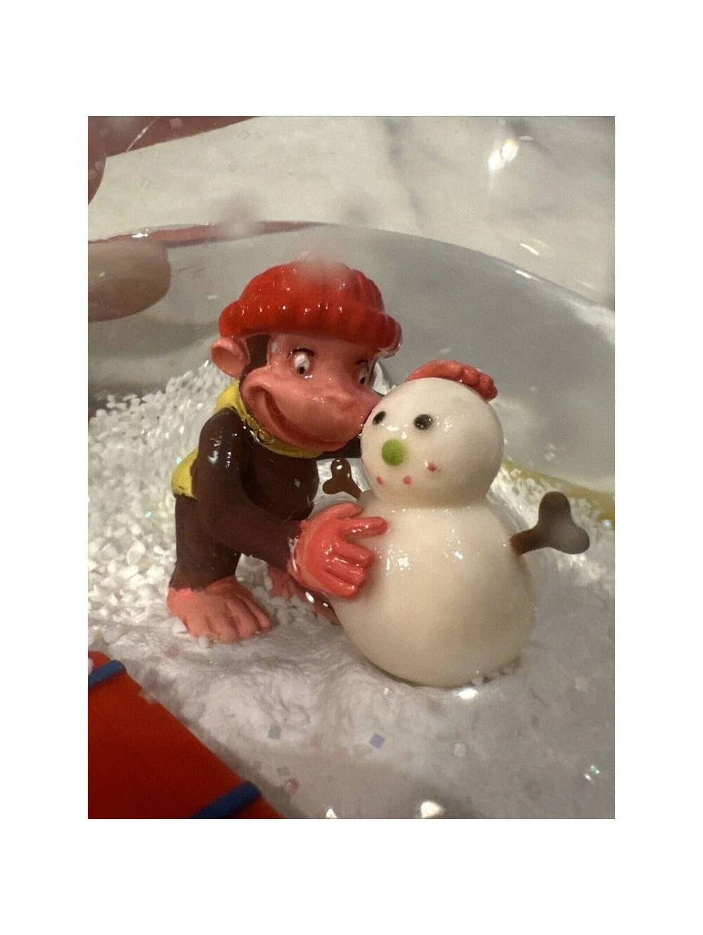 2006 Curious George Retro Plastic Christmas Snow Globe Universal Studios Holiday